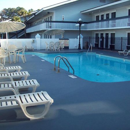 Days Inn By Wyndham Savannah Airport Exterior foto