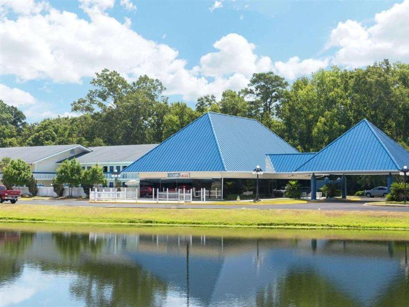 Days Inn By Wyndham Savannah Airport Exterior foto