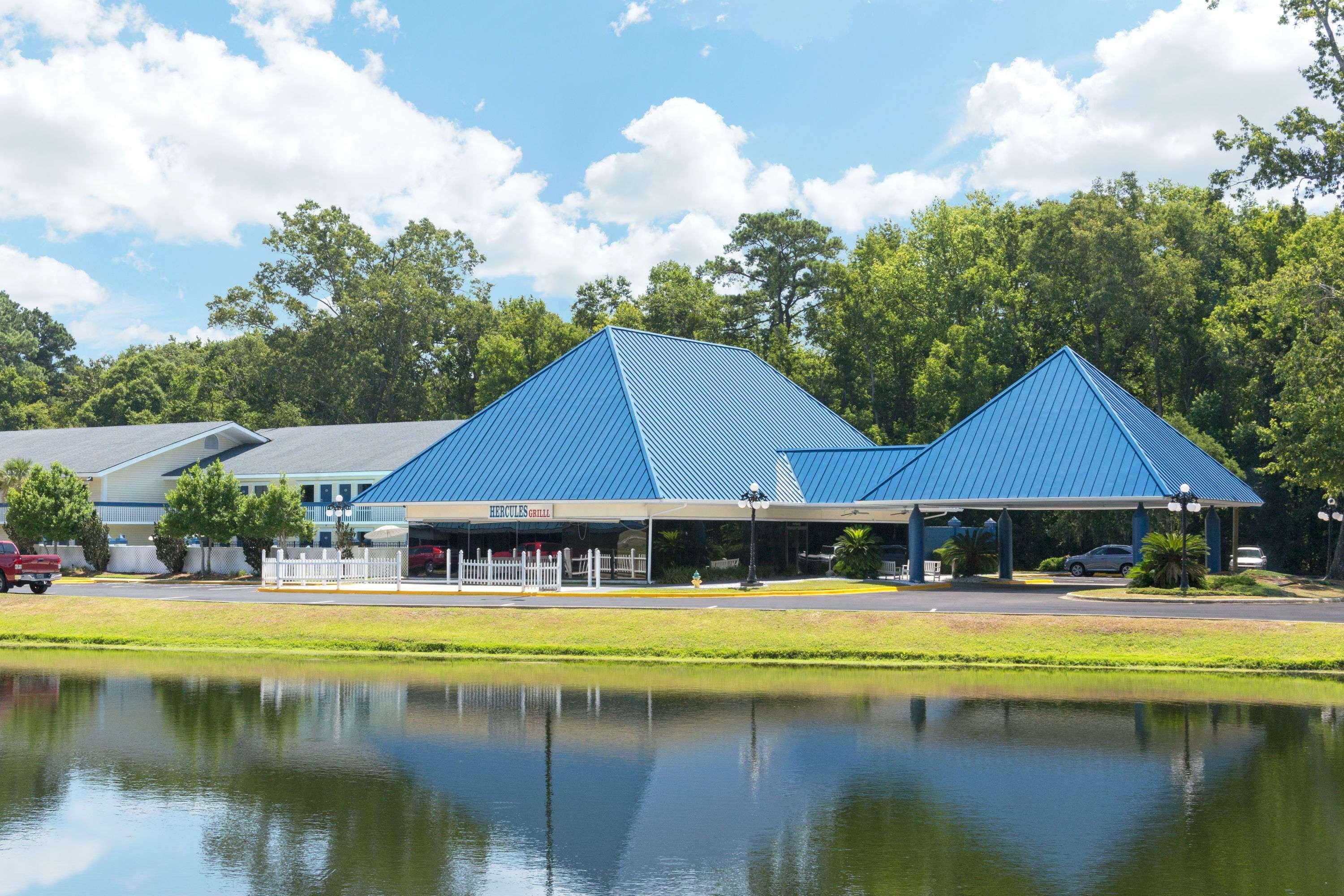 Days Inn By Wyndham Savannah Airport Exterior foto