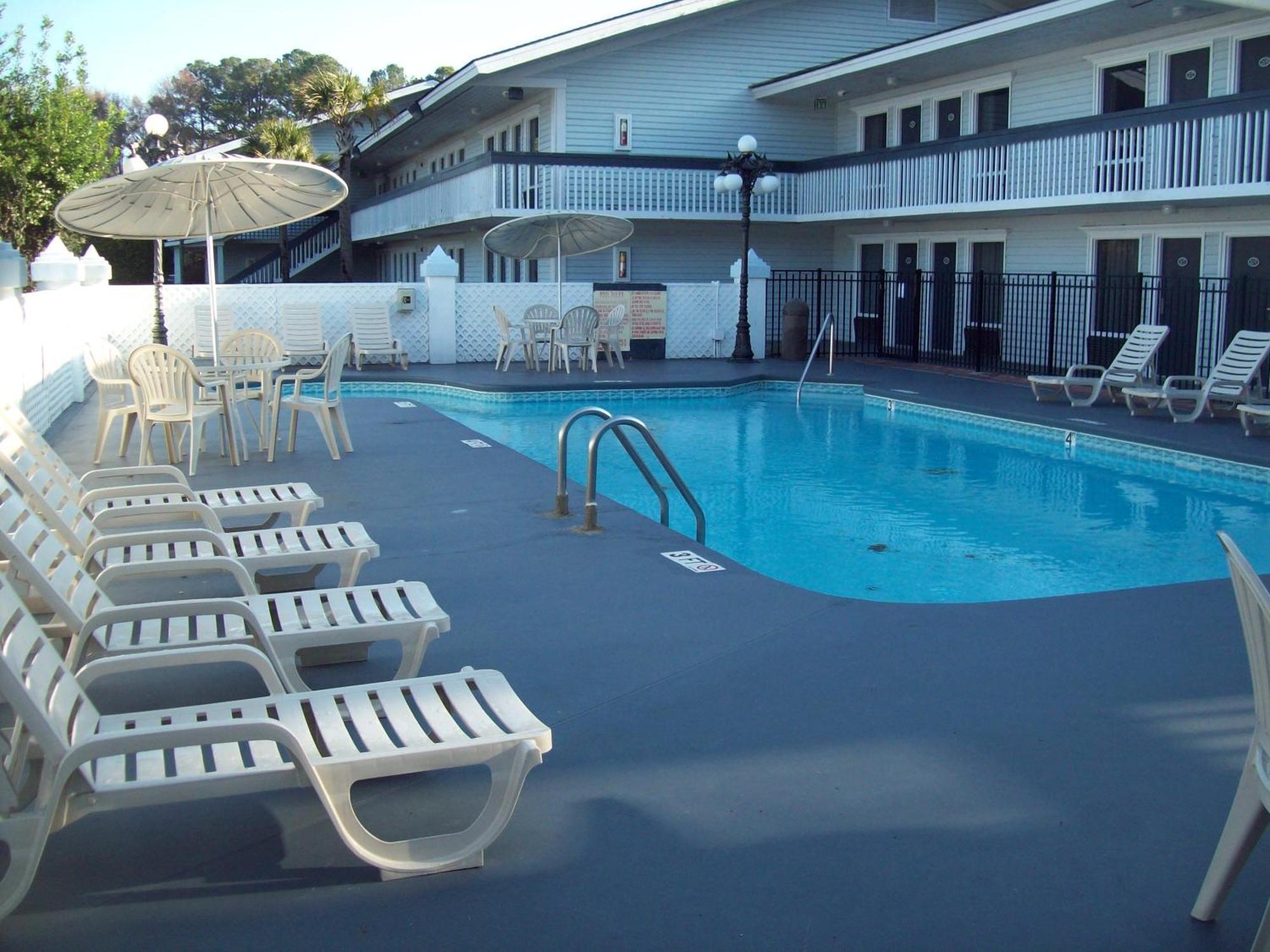 Days Inn By Wyndham Savannah Airport Exterior foto